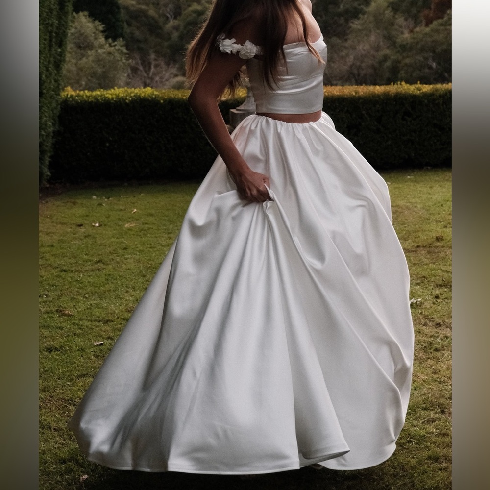 Elegant White Satin Bridal Skirt